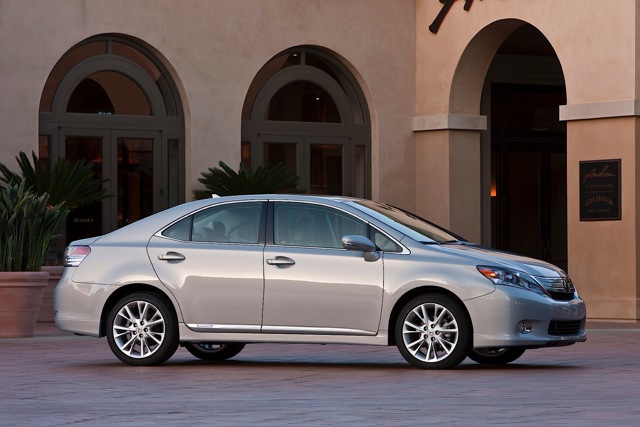 Lexus Hs photo 9