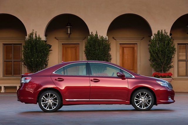 Lexus Hs photo 13