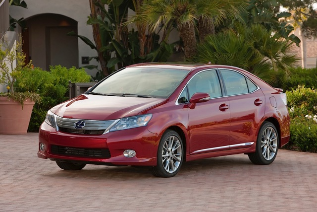 Lexus Hs photo 14