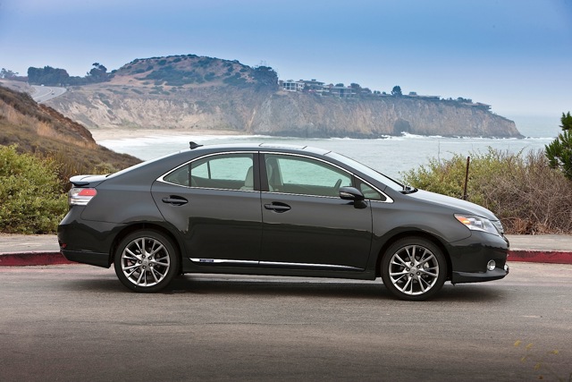 Lexus Hs photo 15