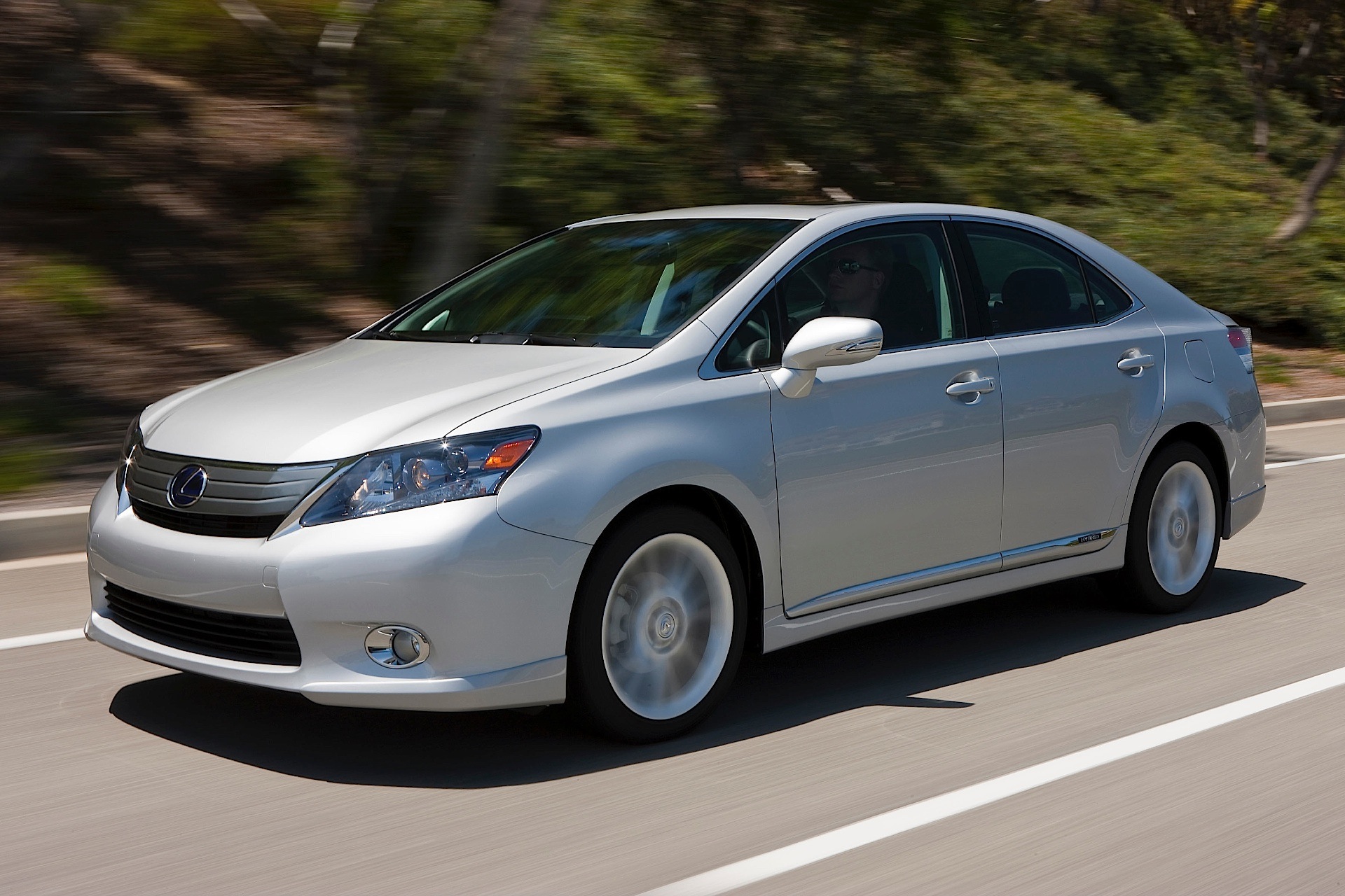 Lexus Hs photo 16