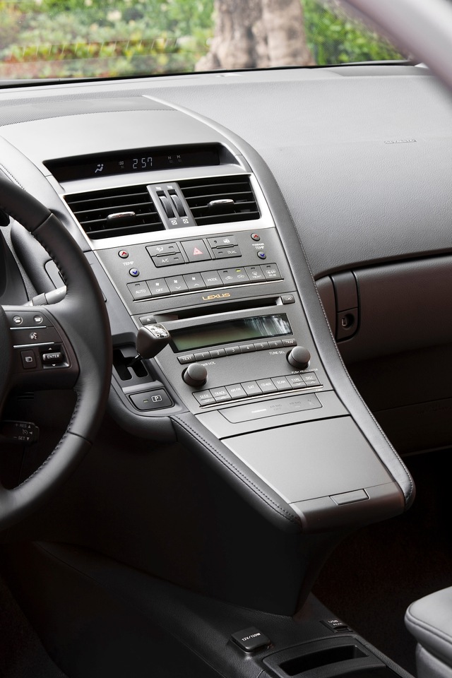 Lexus Hs photo 55