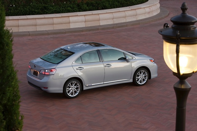 Lexus Hs photo 22
