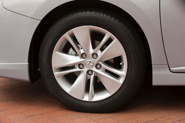 Lexus Hs photo 46