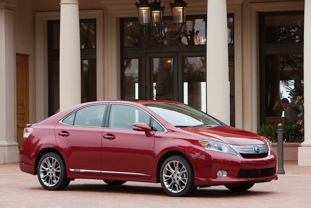Lexus Hs photo 4