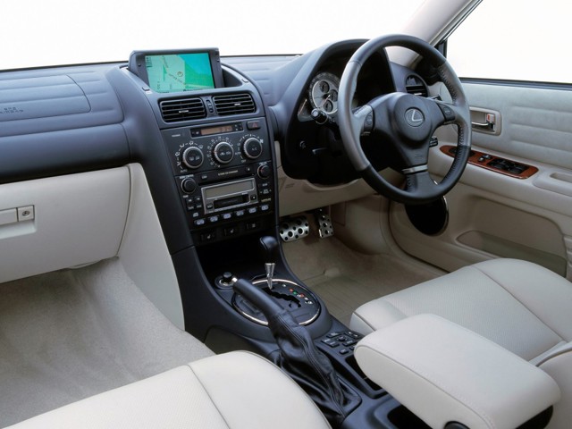 Lexus Is photo 56