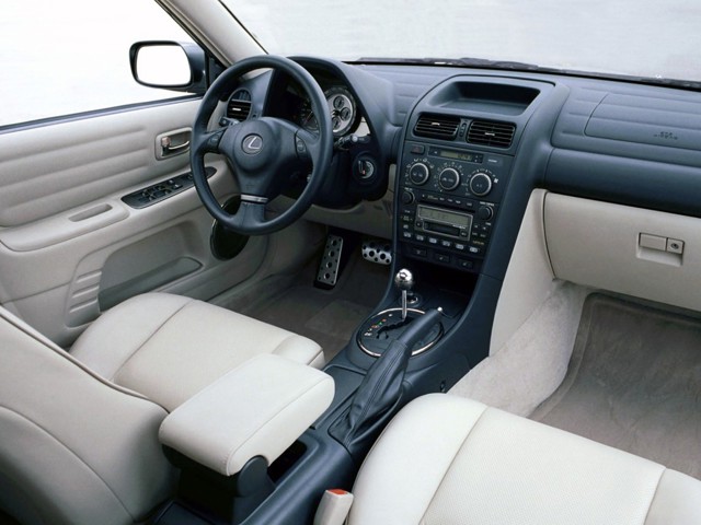 Lexus Is photo 63