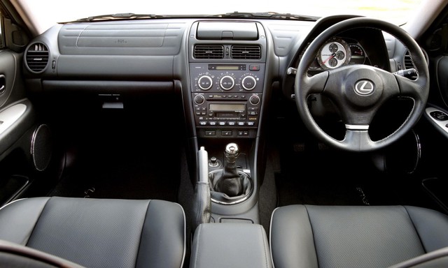 Lexus Is photo 67