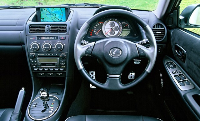 Lexus Is photo 70