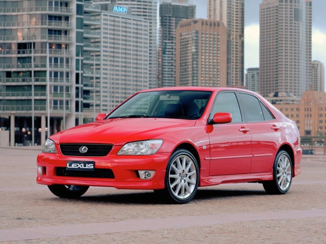 Lexus Is photo 13