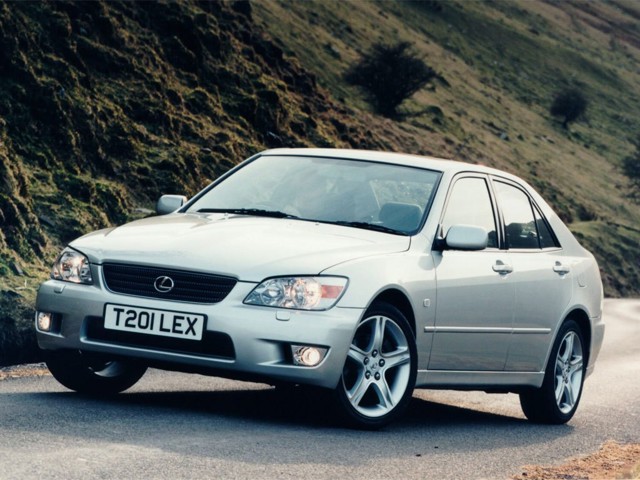 Lexus Is photo 15