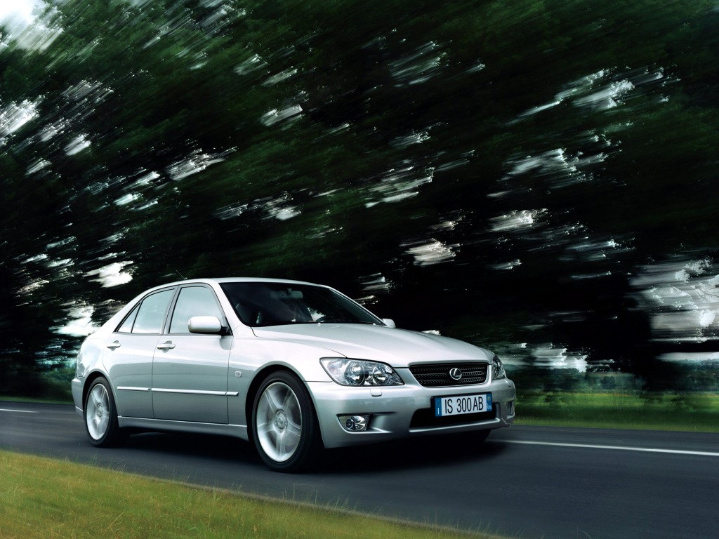Lexus Is photo 21