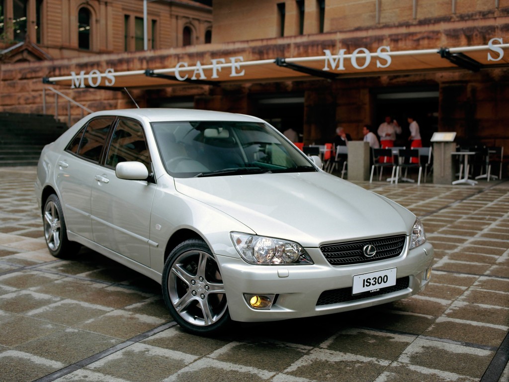 Lexus Is photo 22