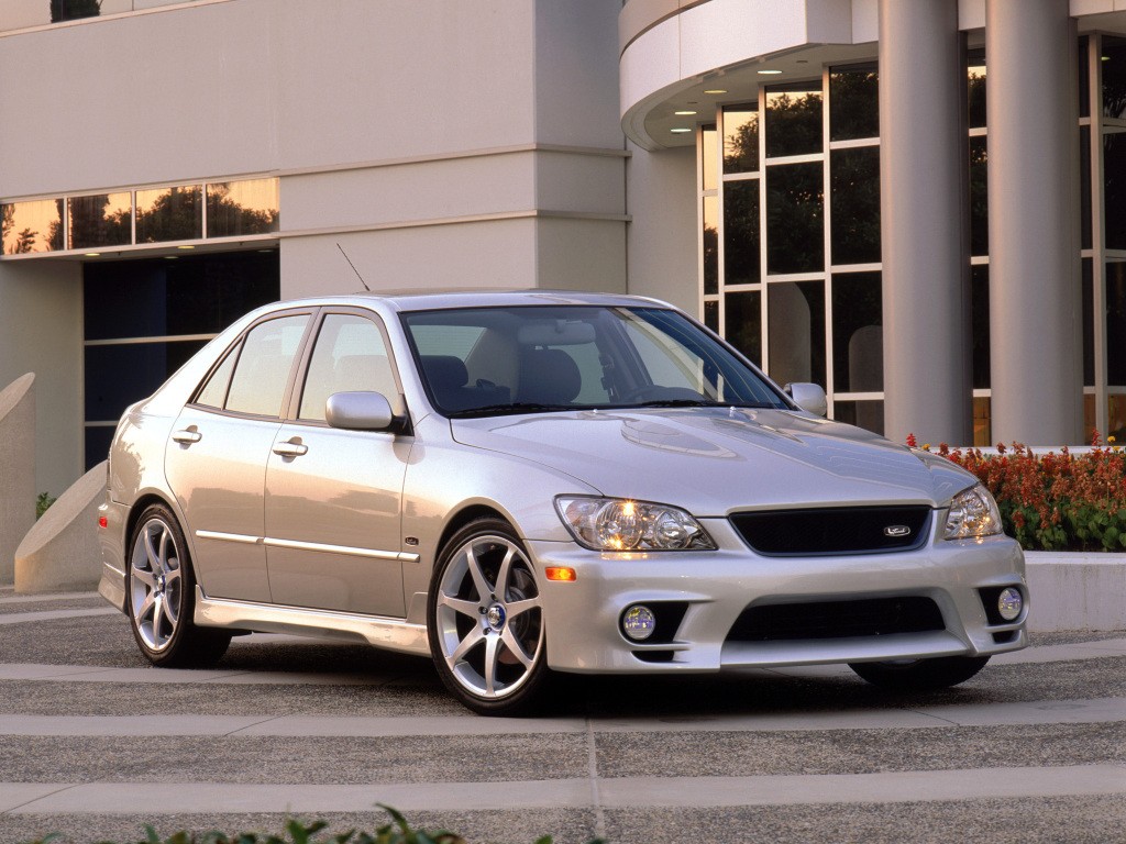 Lexus Is photo 26