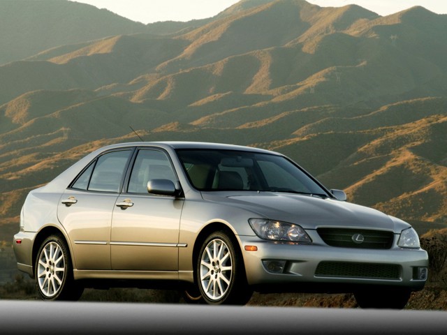 Lexus Is photo 28