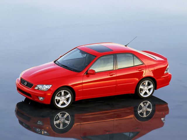 Lexus Is photo 32