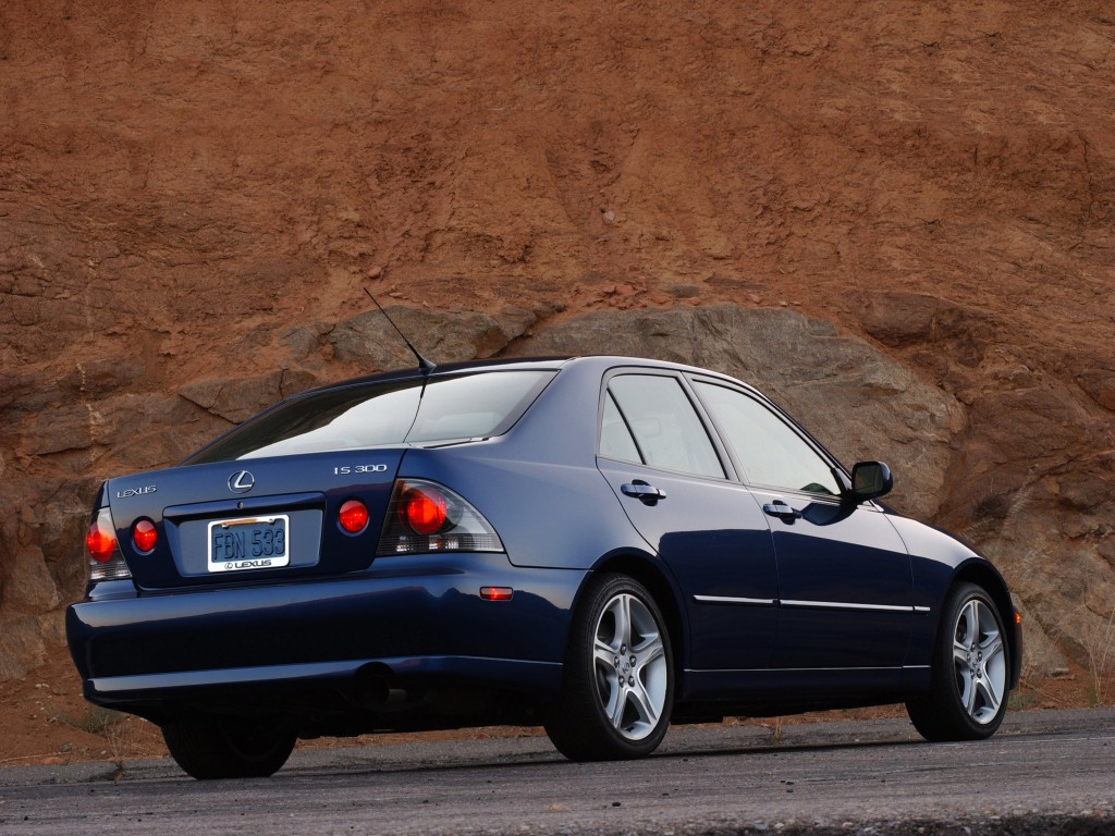 Lexus Is photo 34