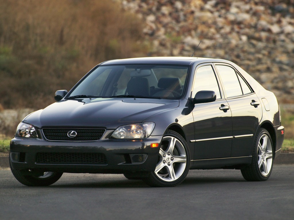 Lexus Is photo 35