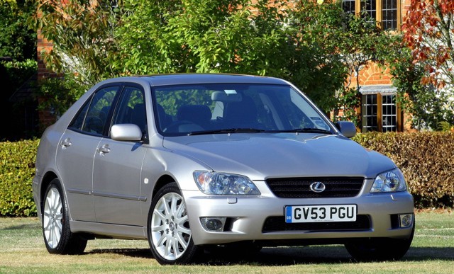 Lexus Is photo 40