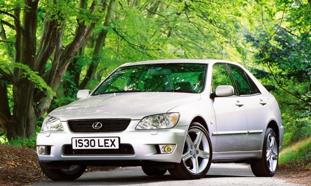 Lexus Is photo 46