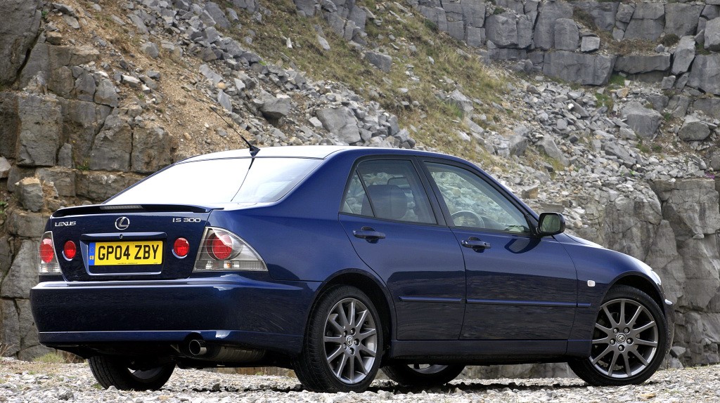 Lexus Is photo 49