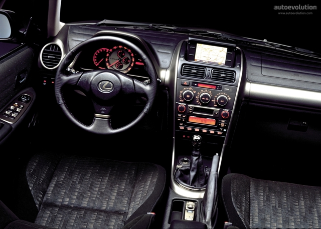 Lexus Is photo 52
