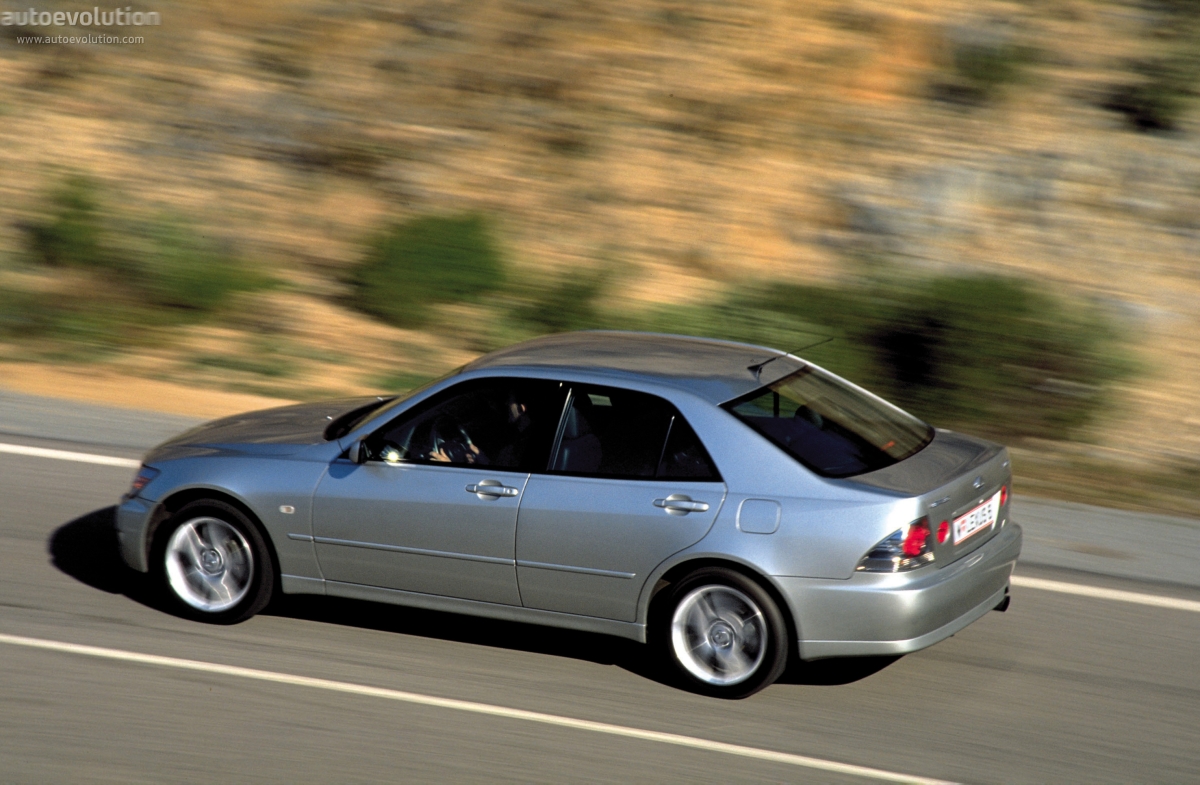 Lexus Is photo 3