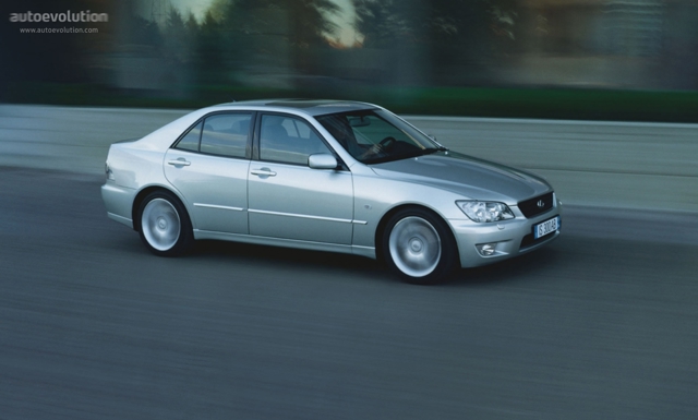 Lexus Is photo 5