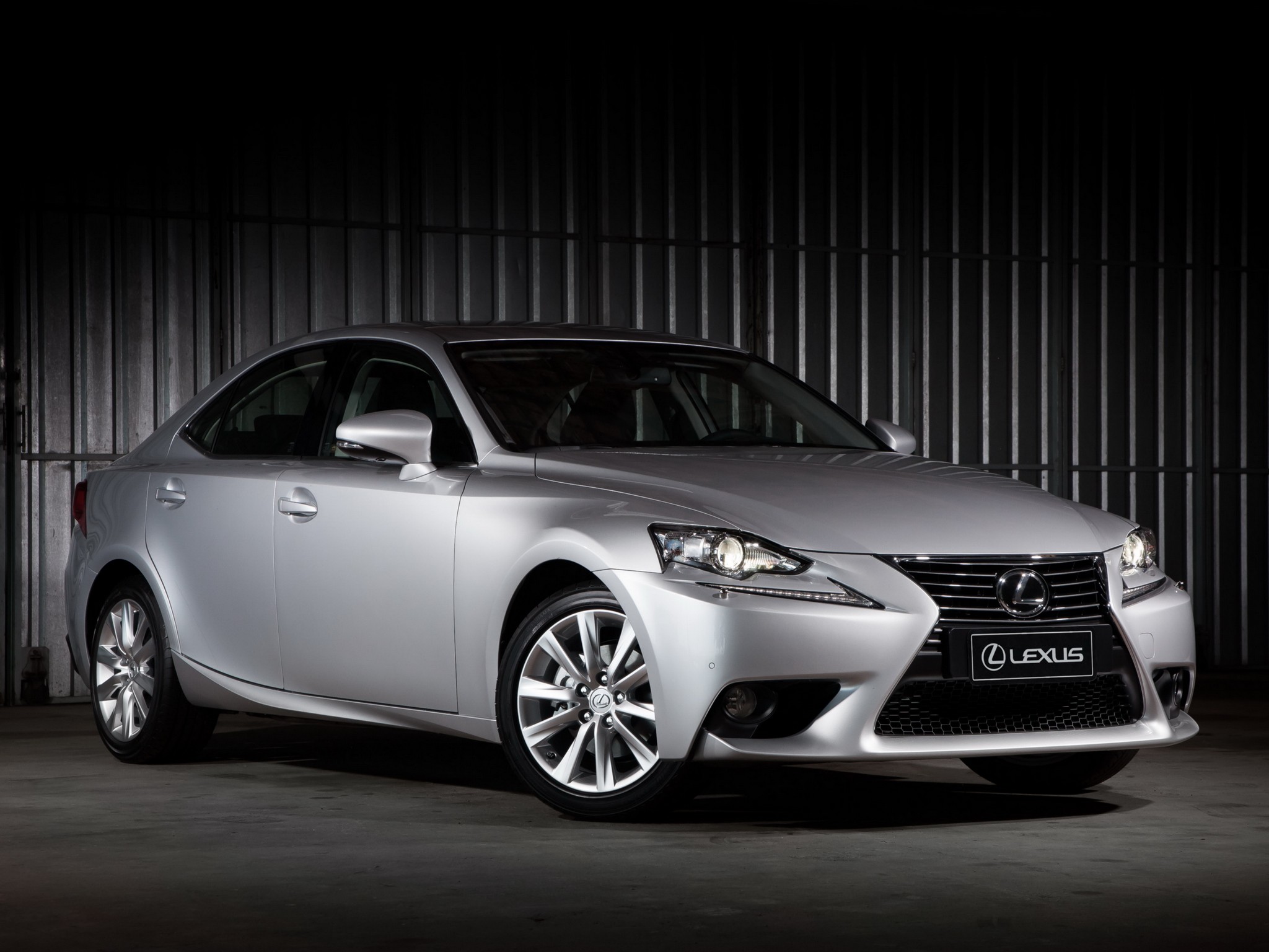 Lexus Is photo 44