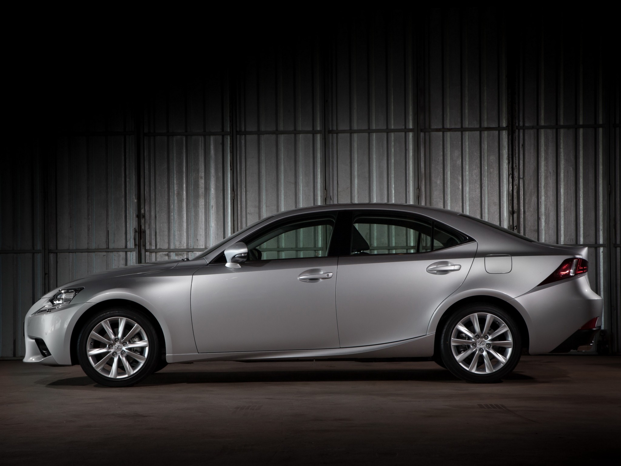 Lexus Is photo 47