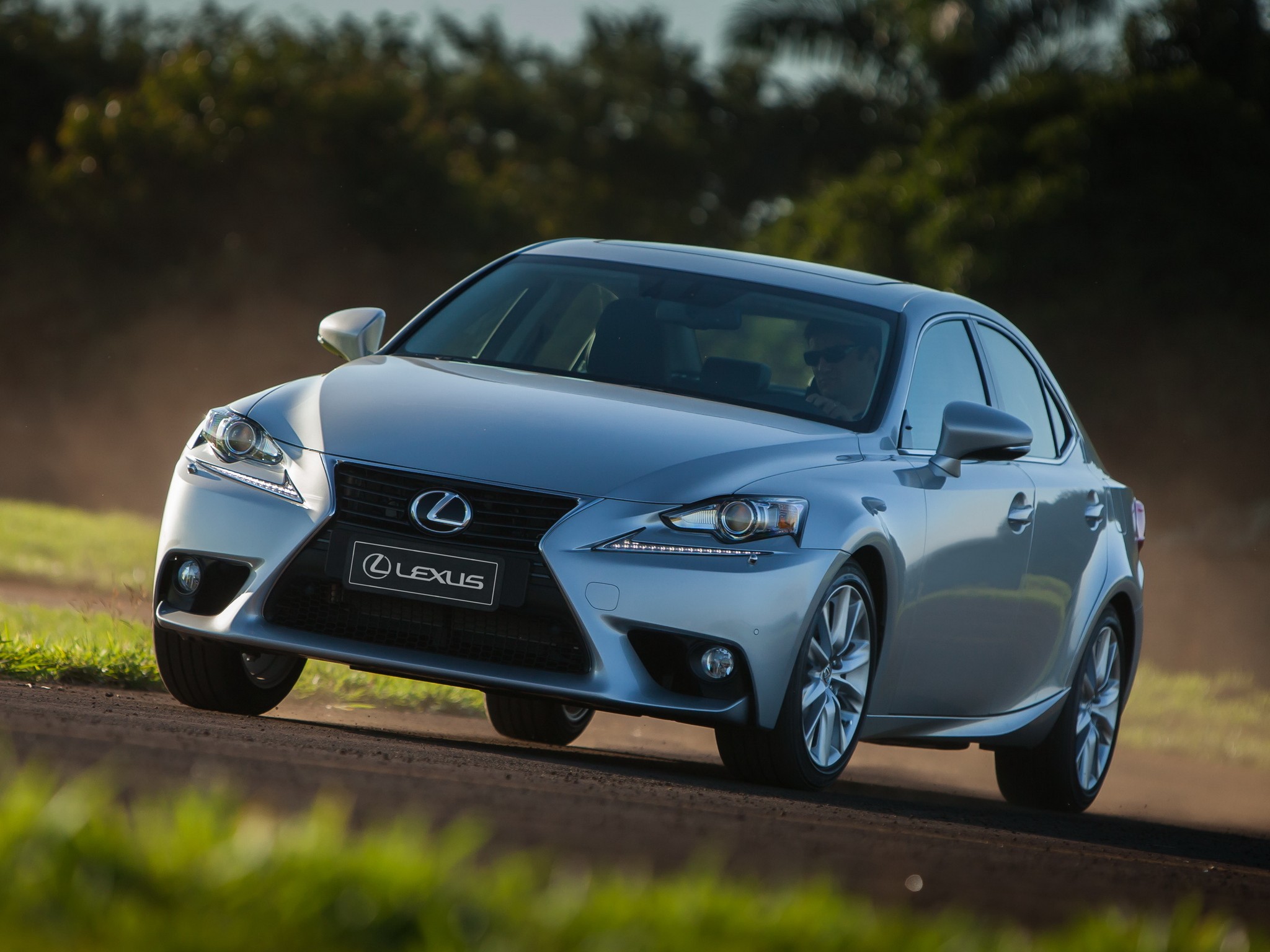 Lexus Is photo 57