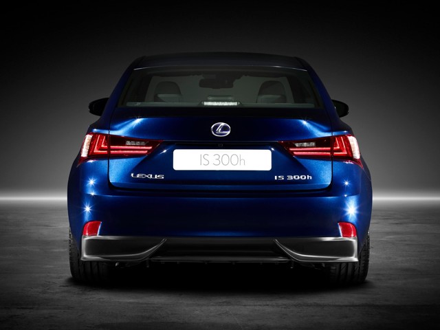 Lexus Is photo 80