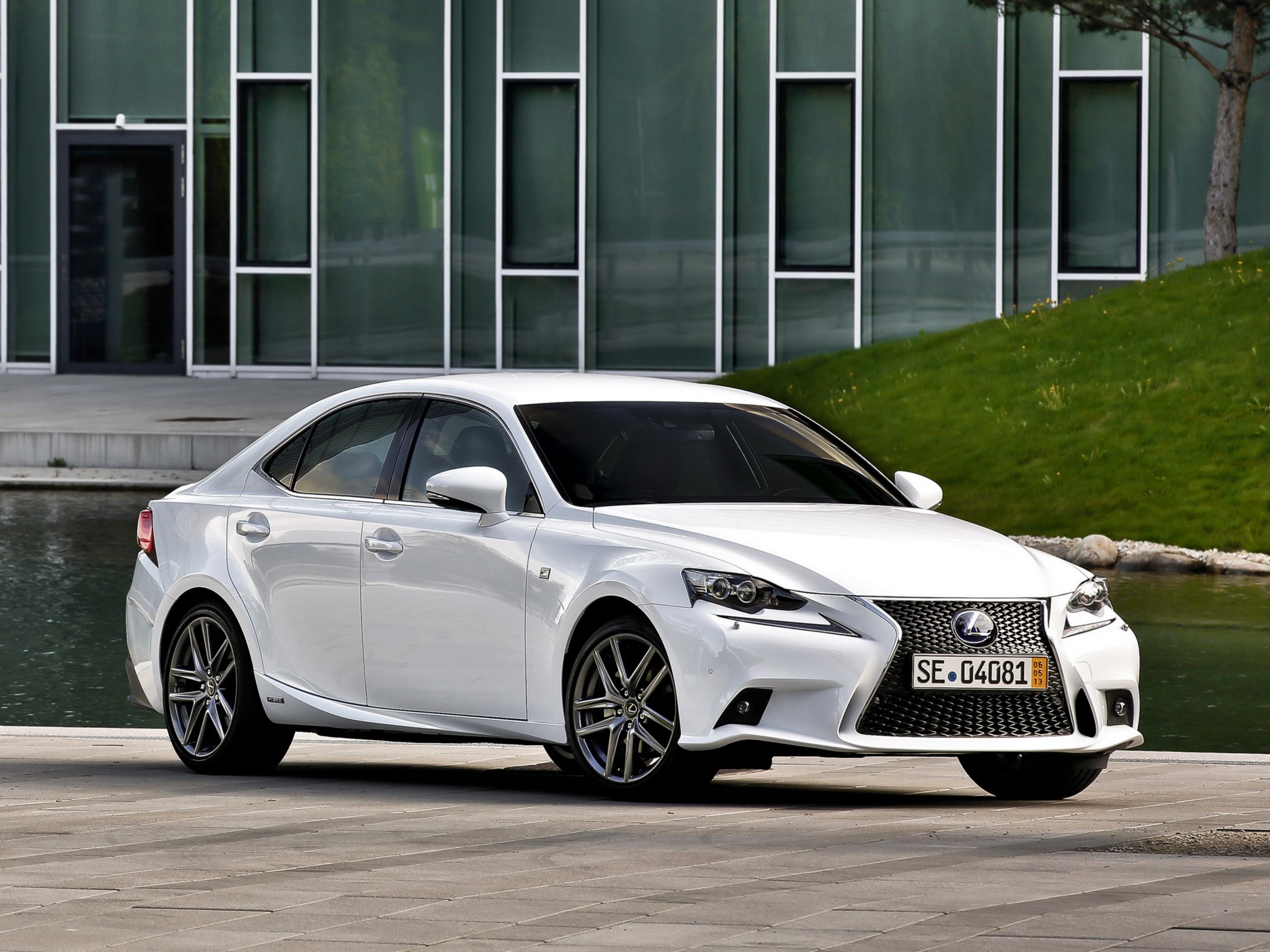 Lexus Is photo 85