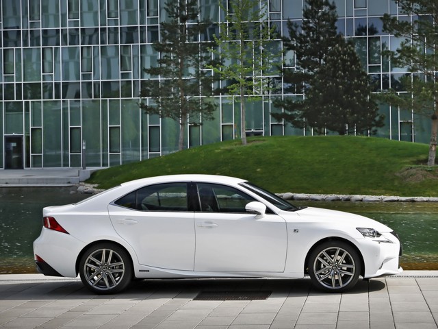 Lexus Is photo 87