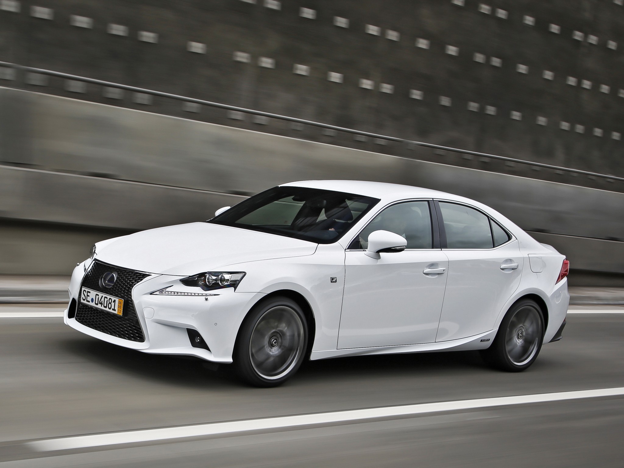 Lexus Is photo 89