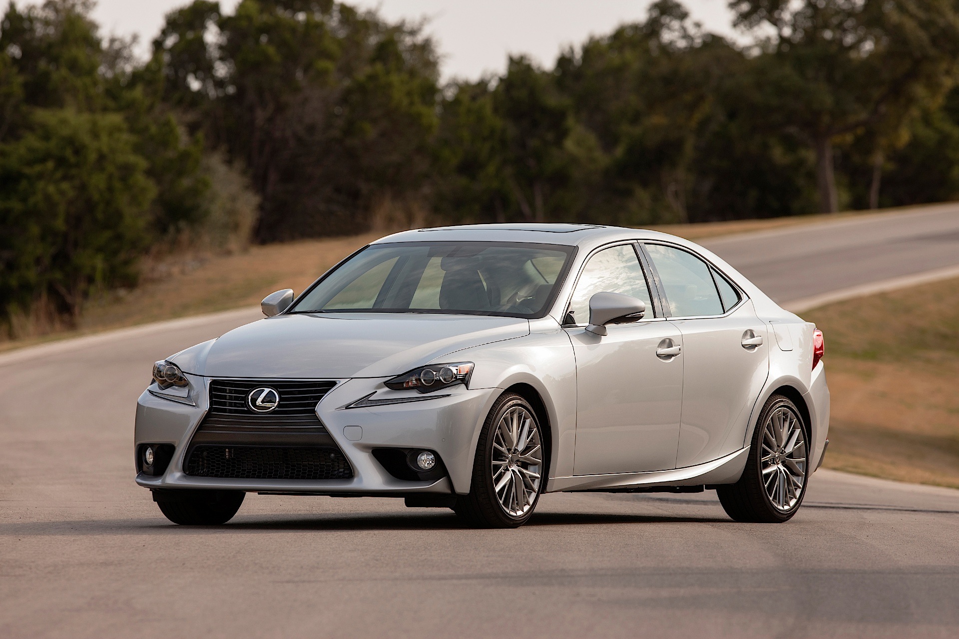 LEXUS IS