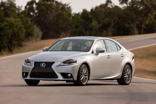 Lexus Is photo 1