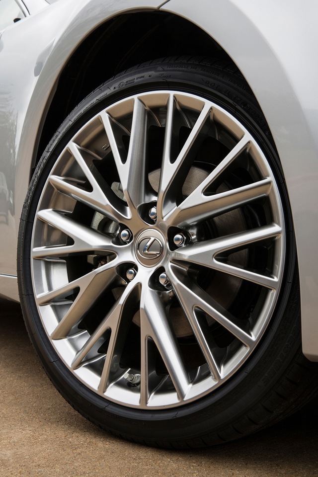Lexus Is photo 6