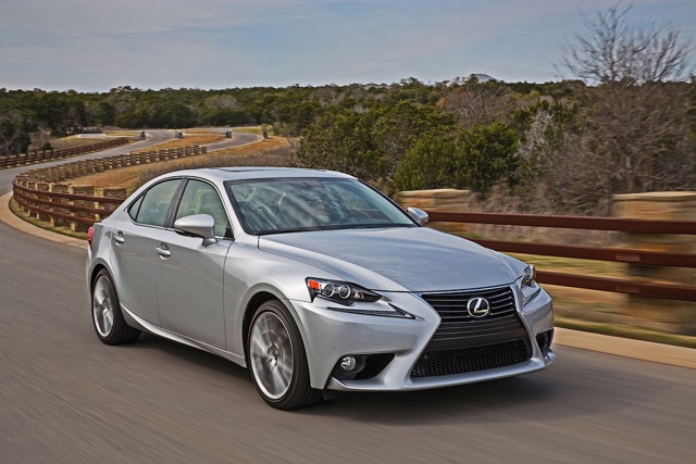 Lexus Is photo 10