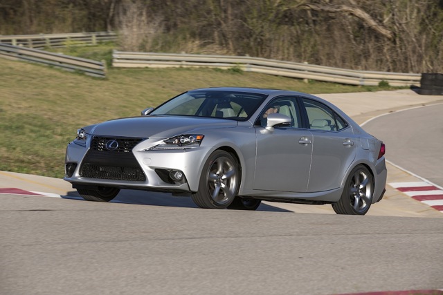 Lexus Is photo 19