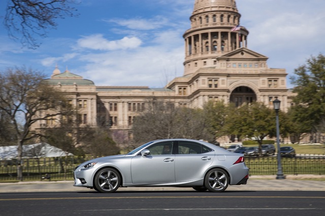 Lexus Is photo 22