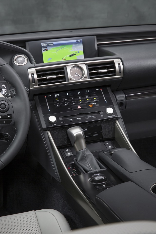 Lexus Is photo 142