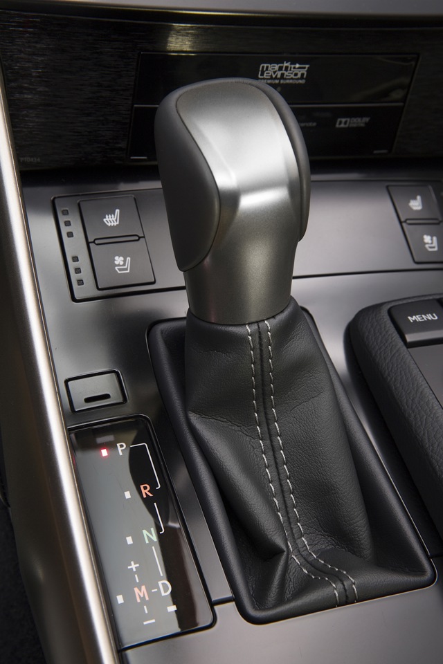 Lexus Is photo 143