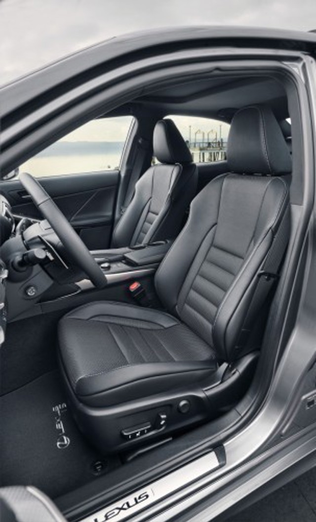 Lexus Is photo 60