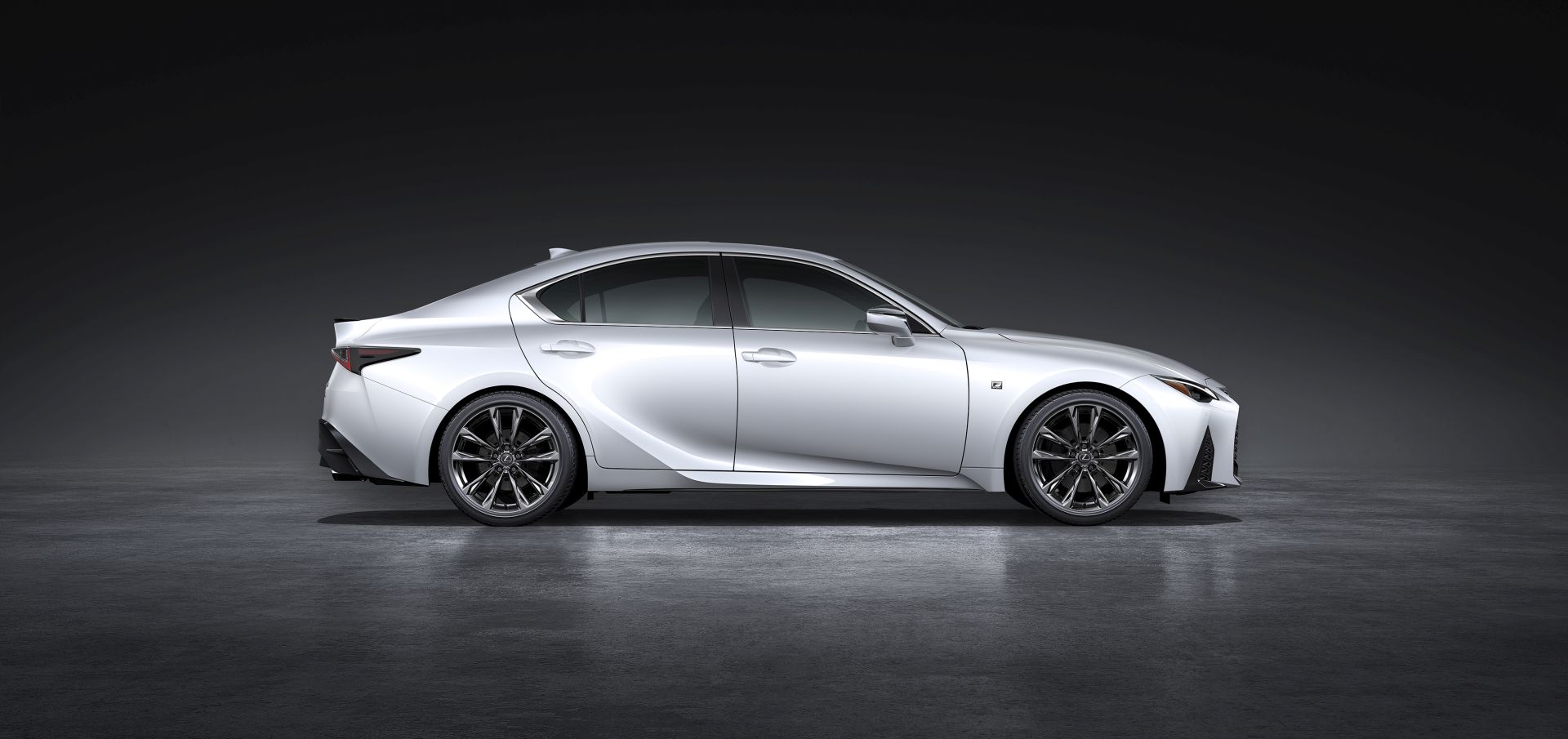Lexus Is photo 16