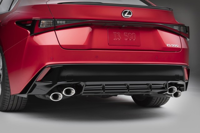 Lexus Is photo 30