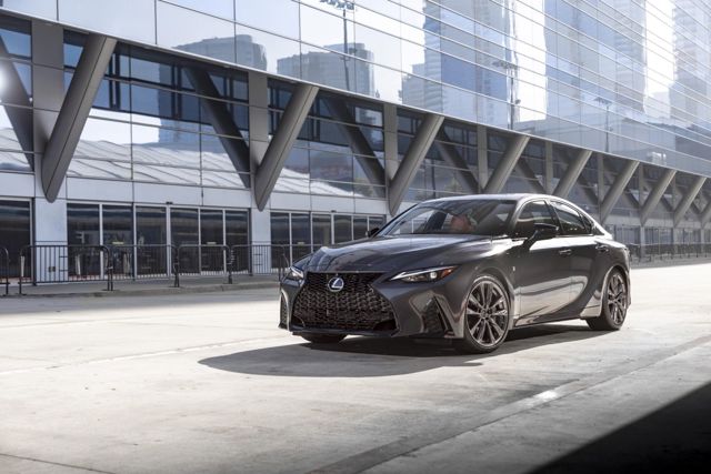 Lexus Is photo 40