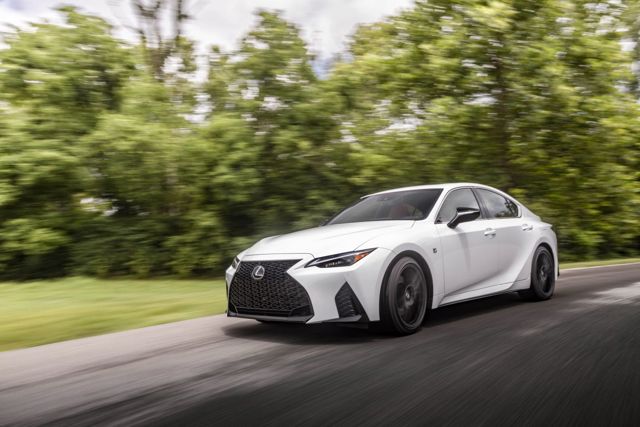 Lexus Is photo 47