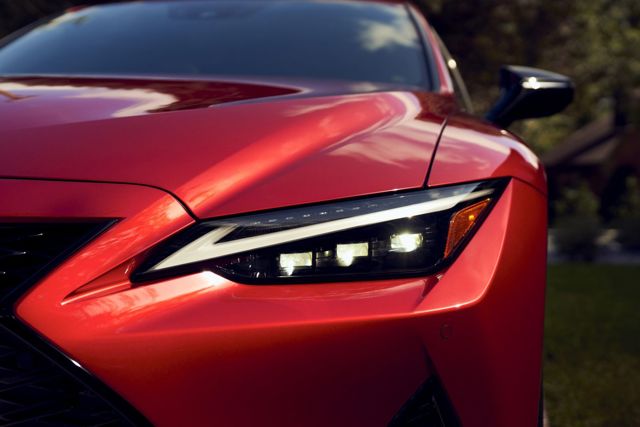 Lexus Is photo 52