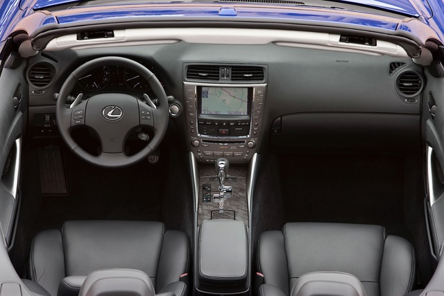 Lexus Is photo 102